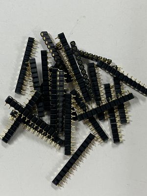 نوع SMT Pogo Pin Docking Connector 4pin 10pin 12pin ربيع محمل بالاتصال مع متانة عالية ومقاومة ضباب الملح